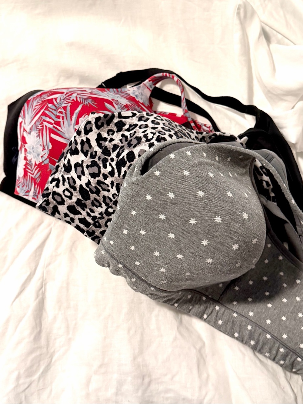 Women’s Mixed-Print 44DD Bra Set - Red, Black, Gray